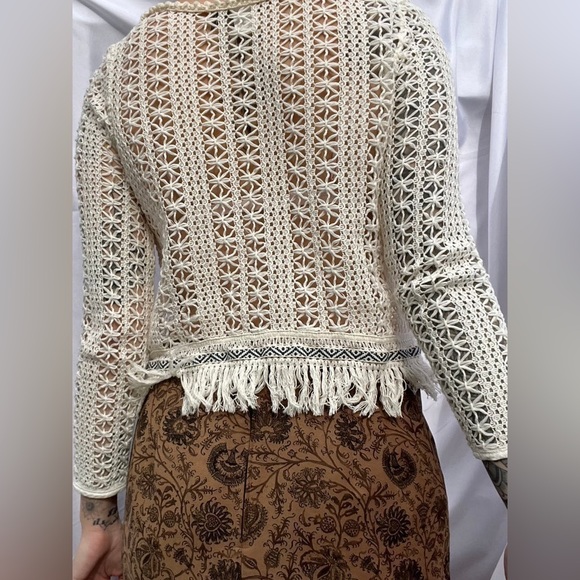 ANTHRO | Akemi + Kin Crop Sweater - Picture 6 of 6